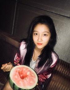 娱乐吃瓜酱关晓彤